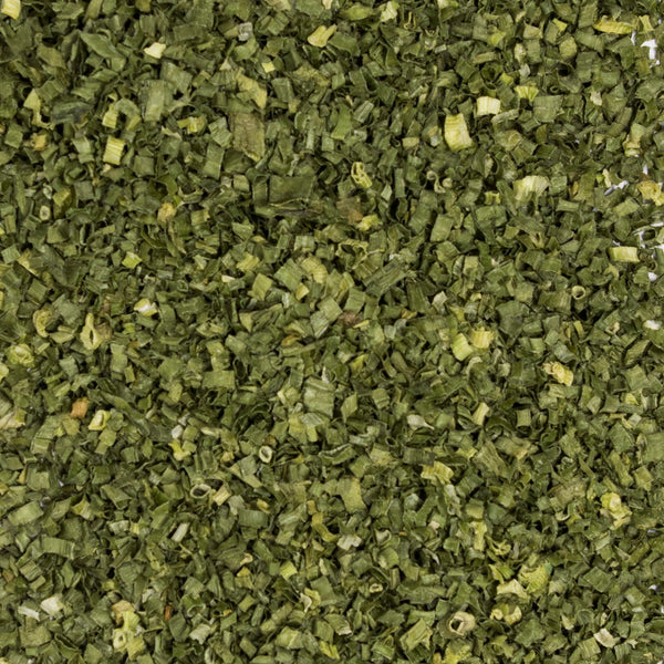 Son tallos verdes y huecos. Normalmente son largos.