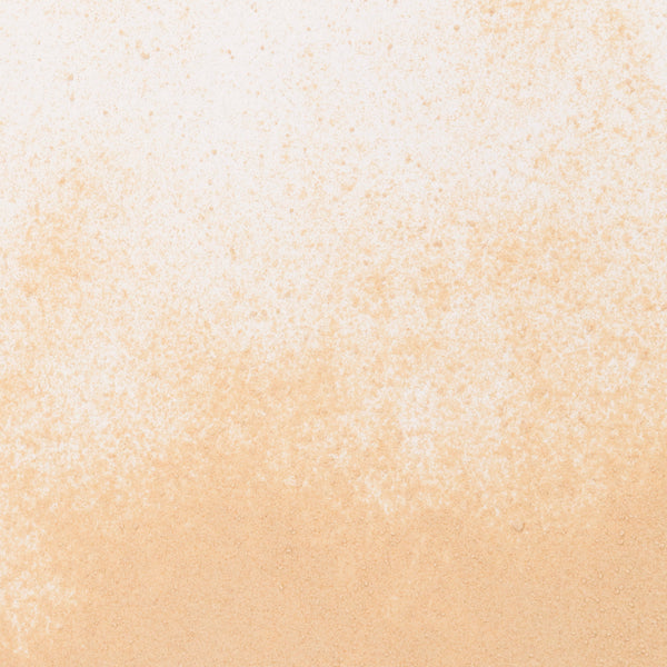 Polvo fino de color marrón claro.