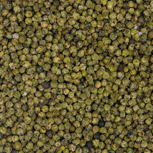 Fruto seco redondo, chico y de color verde.