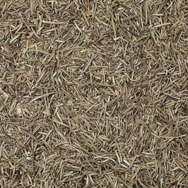 Hojas verdes en forma de aguja.